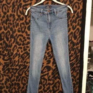 High Rise stretch jeans